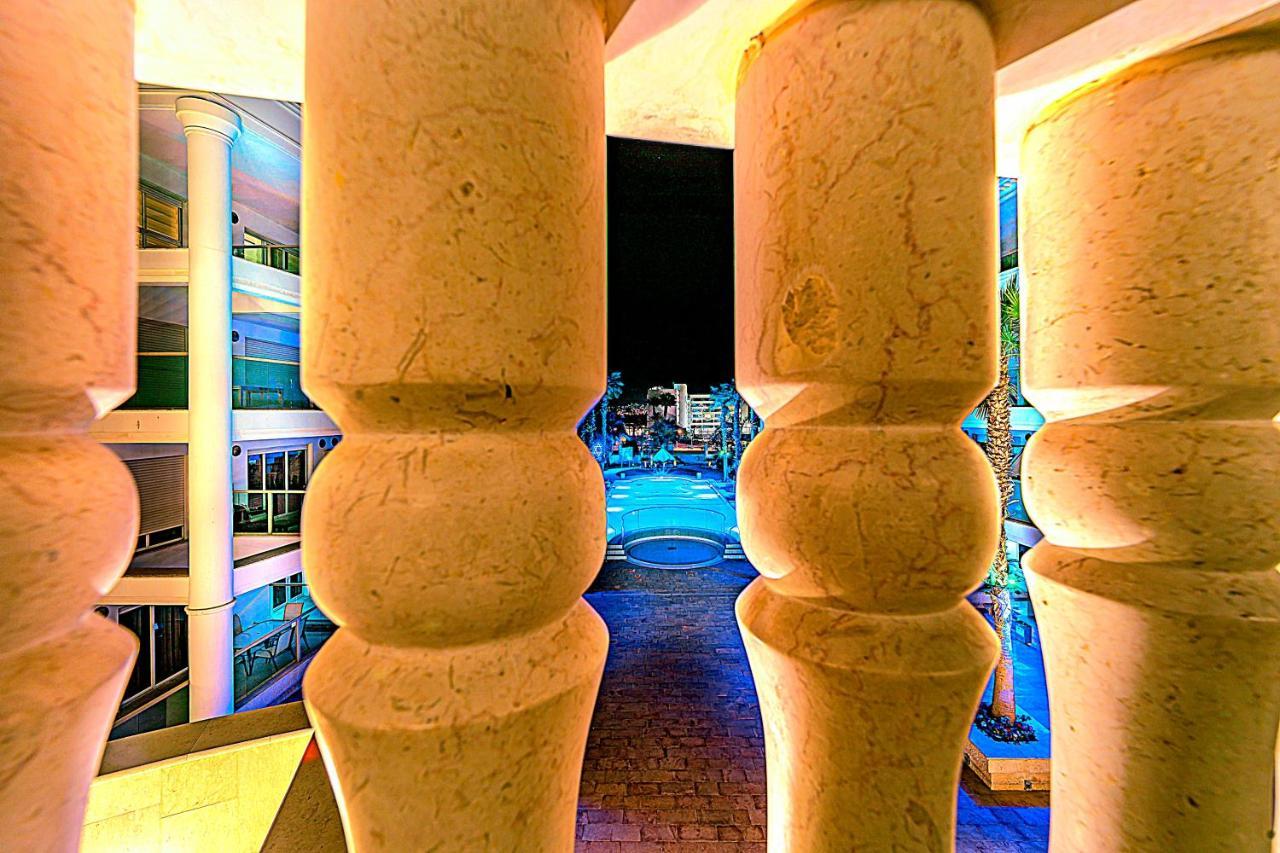 Milana'S Deluxe With Big Patio And Pool Apartman Eilat Kültér fotó