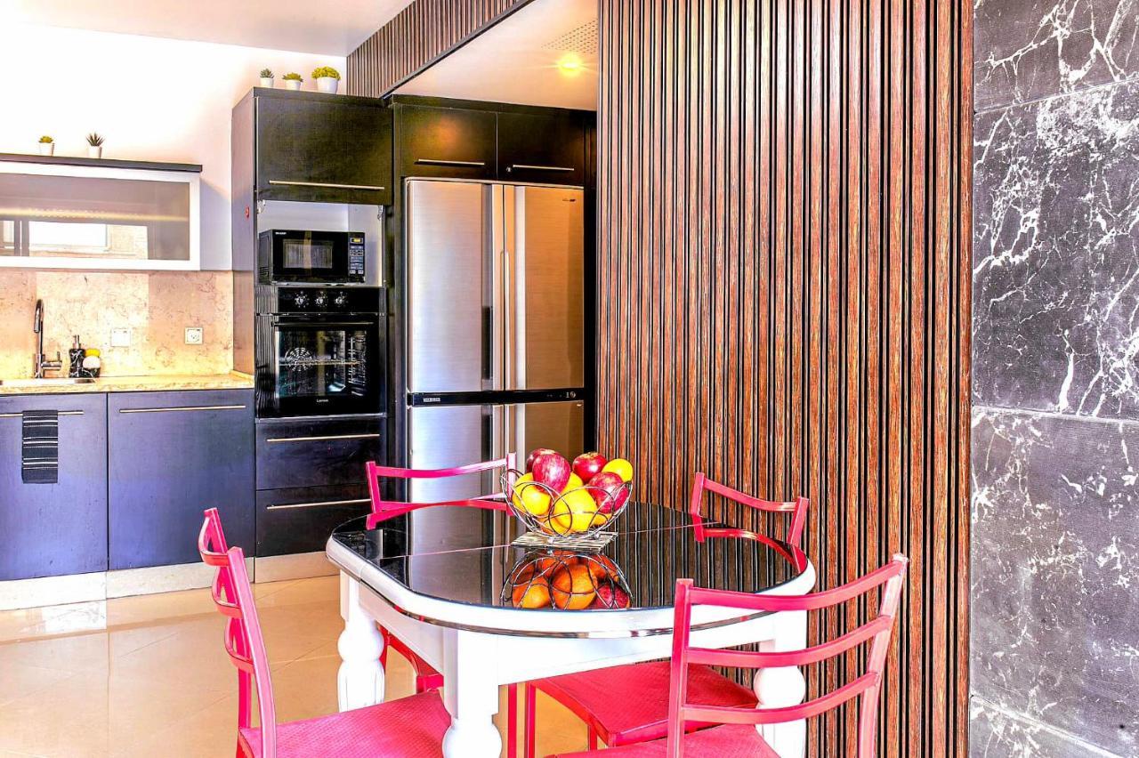 Milana'S Deluxe With Big Patio And Pool Apartman Eilat Kültér fotó