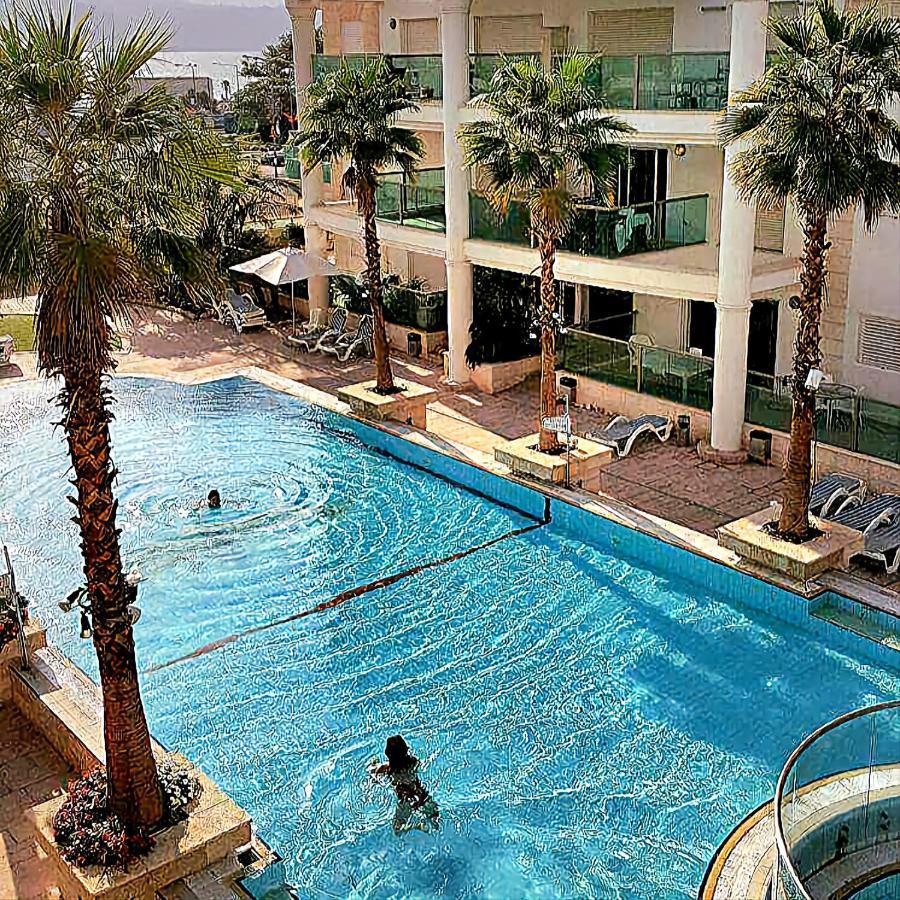 Milana'S Deluxe With Big Patio And Pool Apartman Eilat Kültér fotó