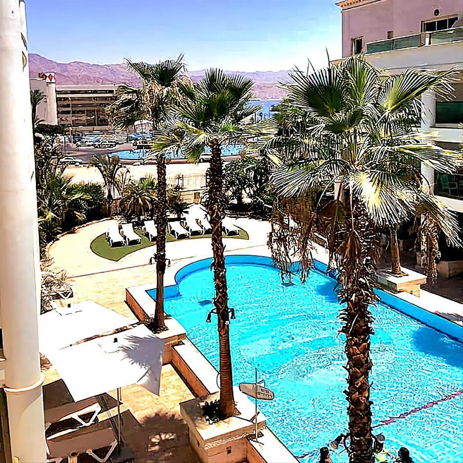 Milana'S Deluxe With Big Patio And Pool Apartman Eilat Kültér fotó