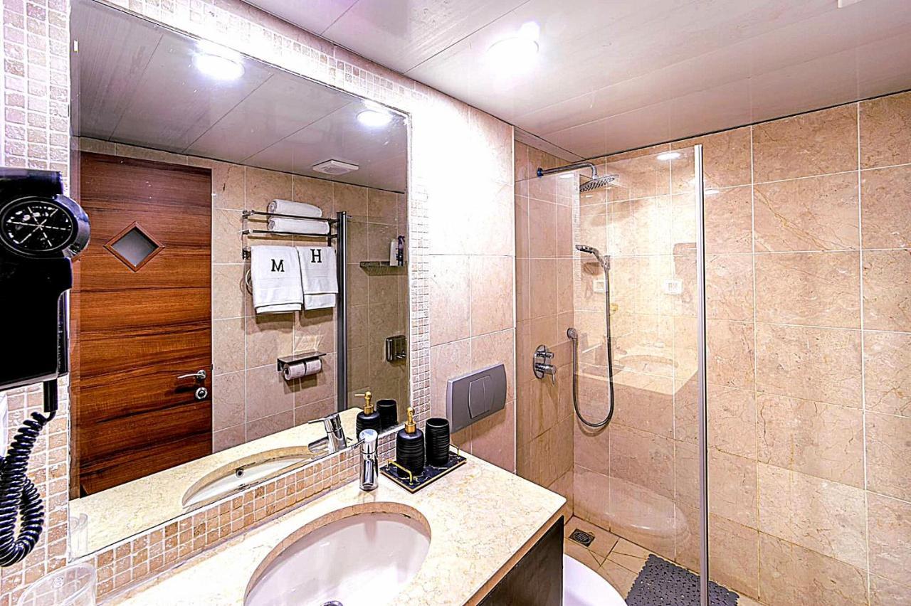 Milana'S Deluxe With Big Patio And Pool Apartman Eilat Kültér fotó